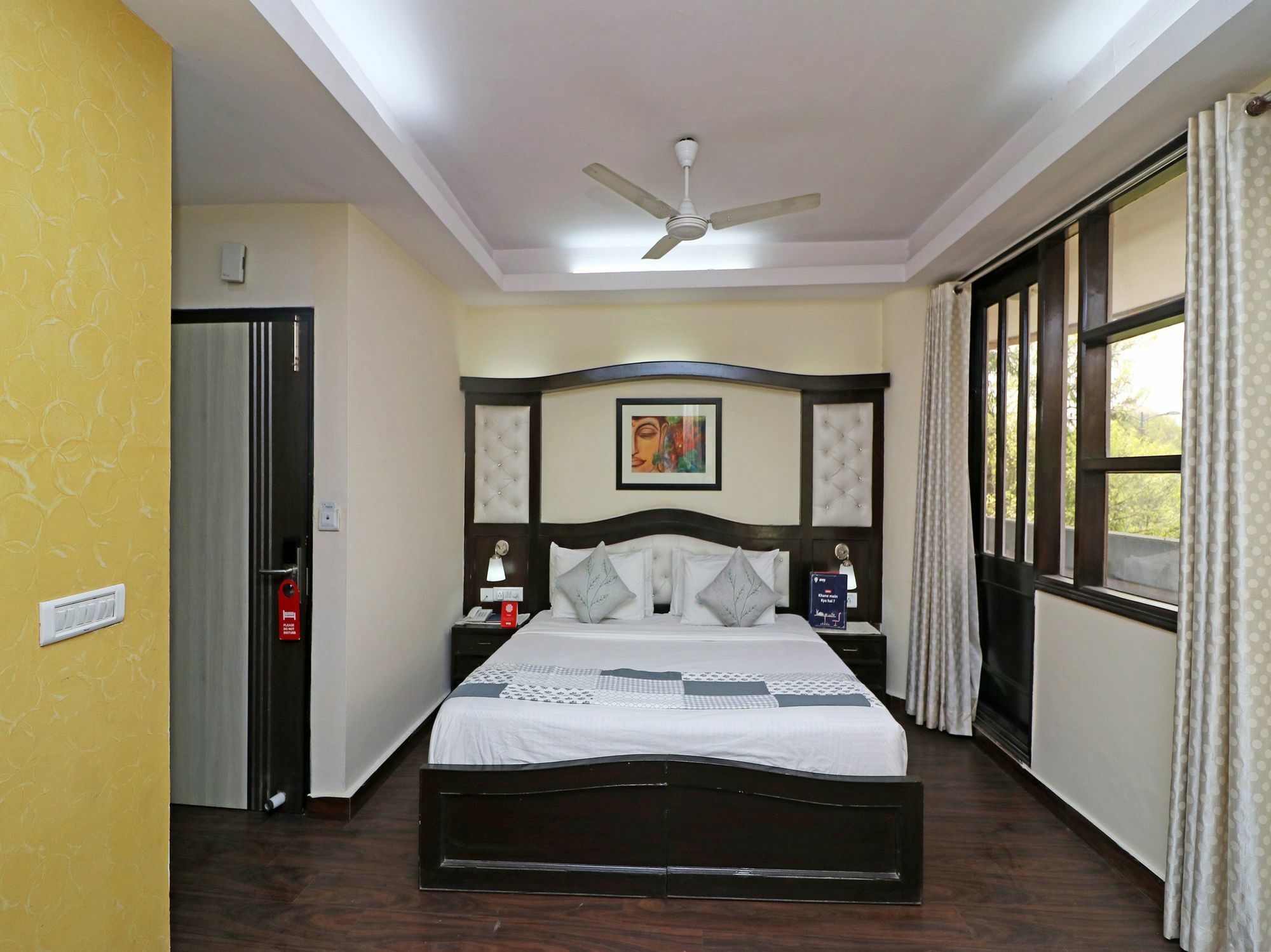 Hotel Oyo 13451 Star Corporate Avenue à New Delhi Extérieur photo